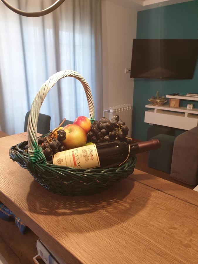 Lux Apartman Cacak Čačak Exterior foto